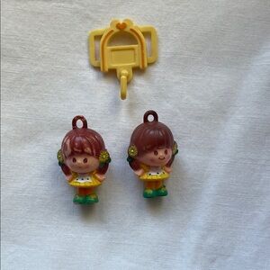 Vintage Charmkins Black Eyed Susan charms - Hasbro 1983